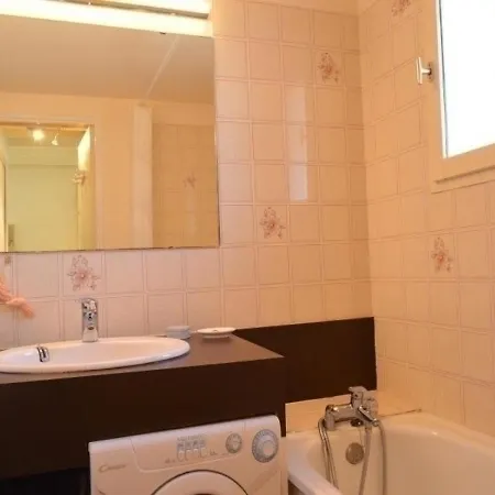 Cap D'agde, 1 Piece, 4 Personnes - Fr-1-249-272